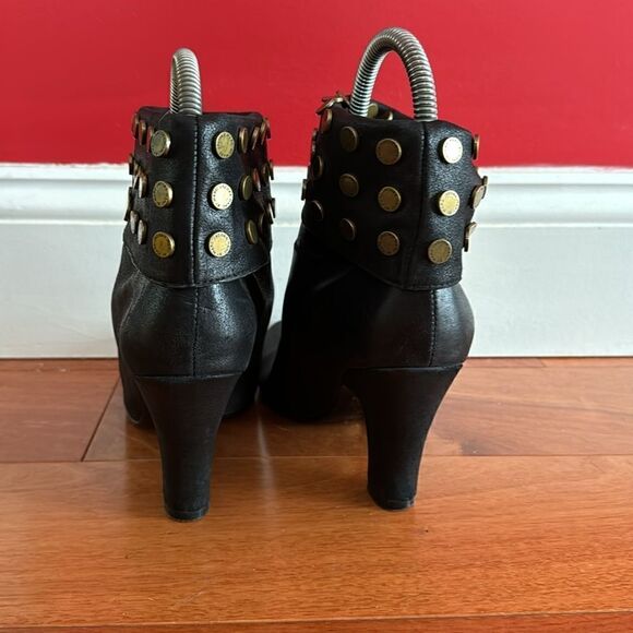 Marc by Jacobs Short Boots High Heels Leather Logo Studs 37.5 - Picture 2 of 9